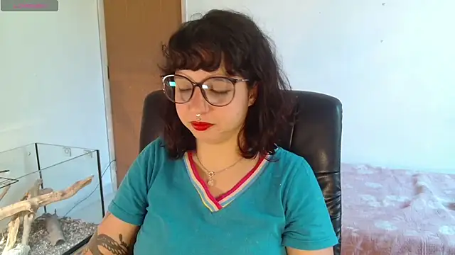 myamillor online show from September 29, 2025, 12:43 pm