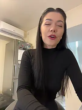 Snapshot of denise_k chatting on February 1, 2026, 12:48 pm denise k online show from February 1, 2026, 12:48 pm