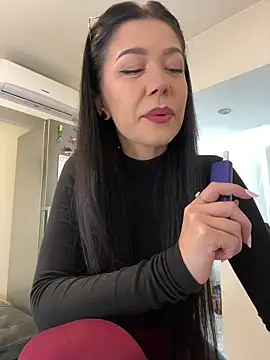 Snapshot of denise_k chatting on March 19, 2026, 11:47 am denise k online show from March 19, 2026, 11:47 am