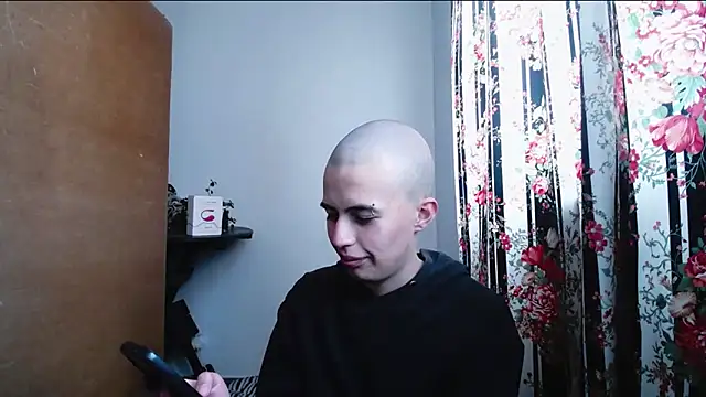 Cocain Atenea online show from November 19, 2025, 7:14 pm