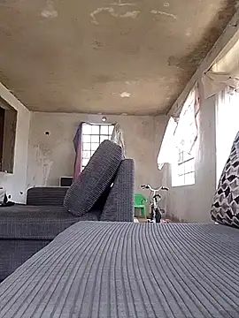 vinkyprettie online show from January 12, 2025, 9:30 am