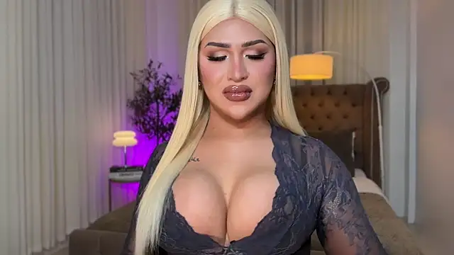 Your Majesty Tyra online show from October 15, 2025, 5:18 am