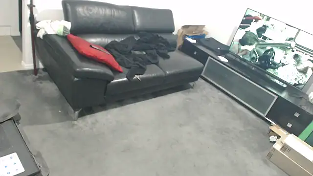 shhhoot73 online show from November 22, 2025, 10:03 am