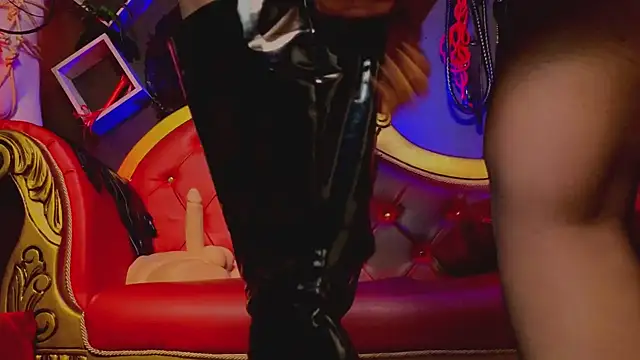 PerlaDivaio online show from January 20, 2025, 1:42 pm