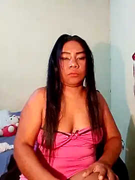 Snapshot of rosmery-navarro chatting on May 3, 2026, 6:08 am rosmery-navarro online show from May 3, 2026, 6:08 am
