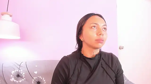 Snapshot of miss_soffi_ chatting on July 1, 2026, 12:18 pm miss soffi online show from July 1, 2026, 12:18 pm