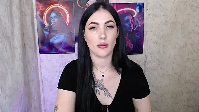 MisssShy  online show from September 8, 2025, 6:40 pm