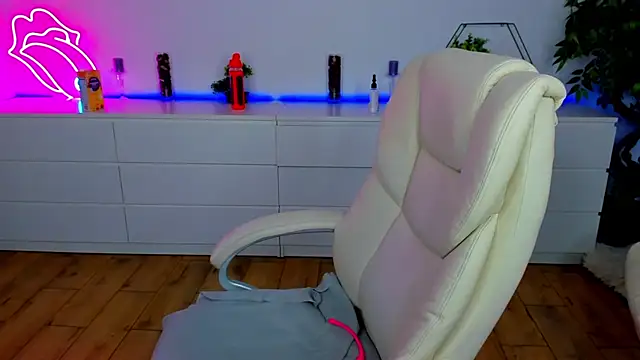 Kamilla Hot online show from November 15, 2025, 6:59 pm