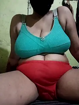 Snapshot of silkyrani123 chatting on October 25, 2025, 6:13 pm silkyrani123 online show from October 25, 2025, 6:13 pm