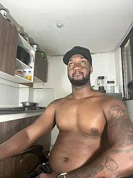 Snapshot of blackdrey18 chatting on February 5, 2025, 1:54 pm blackdrey18 online show from February 5, 2025, 1:54 pm