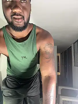 Snapshot of blackdrey18 chatting on February 6, 2025, 2:15 pm blackdrey18 online show from February 6, 2025, 2:15 pm