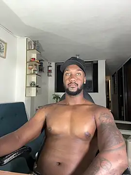 Snapshot of blackdrey18 chatting on February 10, 2025, 1:44 pm blackdrey18 online show from February 10, 2025, 1:44 pm