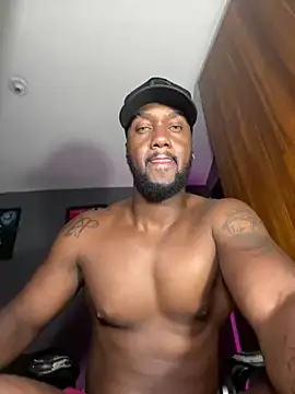 Snapshot of blackdrey18 chatting on February 13, 2025, 2:31 pm blackdrey18 online show from February 13, 2025, 2:31 pm