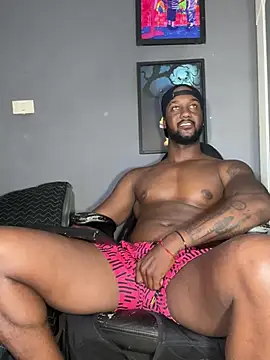 Snapshot of blackdrey18 chatting on February 18, 2025, 6:15 pm blackdrey18 online show from February 18, 2025, 6:15 pm