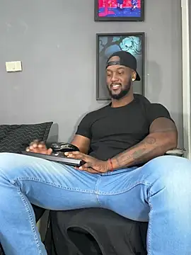 Snapshot of blackdrey18 chatting on February 26, 2025, 1:41 pm blackdrey18 online show from February 26, 2025, 1:41 pm