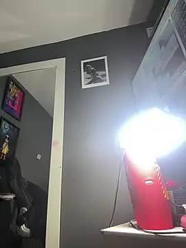 Snapshot of blackdrey18 chatting on February 28, 2025, 3:15 pm blackdrey18 online show from February 28, 2025, 3:15 pm