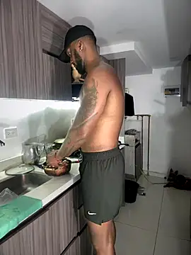 Snapshot of blackdrey18 chatting on September 19, 2025, 1:56 pm blackdrey18 online show from September 19, 2025, 1:56 pm