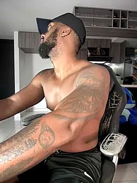 Snapshot of blackdrey18 chatting on September 22, 2025, 4:53 pm blackdrey18 online show from September 22, 2025, 4:53 pm