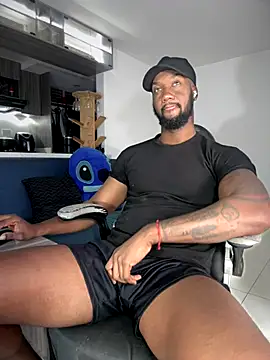 Snapshot of blackdrey18 chatting on October 10, 2025, 1:21 pm blackdrey18 online show from October 10, 2025, 1:21 pm