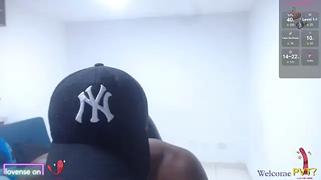 Snapshot of blackdrey18 chatting on October 15, 2025, 1:39 am blackdrey18 online show from October 15, 2025, 1:39 am