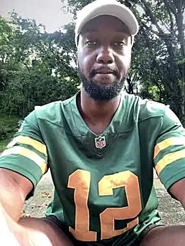 Snapshot of blackdrey18 chatting on November 16, 2025, 1:49 pm blackdrey18 online show from November 16, 2025, 1:49 pm