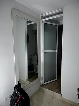 Snapshot of blackdrey18 chatting on November 21, 2025, 12:10 am blackdrey18 online show from November 21, 2025, 12:10 am