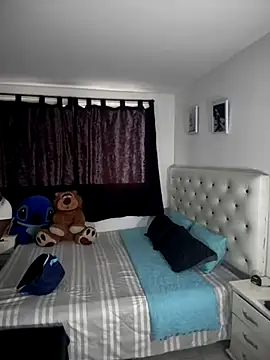 Snapshot of blackdrey18 chatting on November 22, 2025, 1:32 pm blackdrey18 online show from November 22, 2025, 1:32 pm