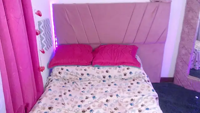 Julia 7 online show from March 8, 2025, 6:32 am