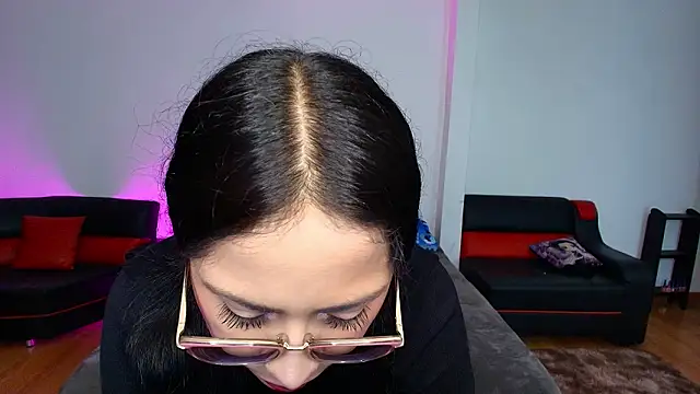 Snapshot of yesie_hot chatting on February 28, 2026, 12:33 am yesie hot online show from February 28, 2026, 12:33 am