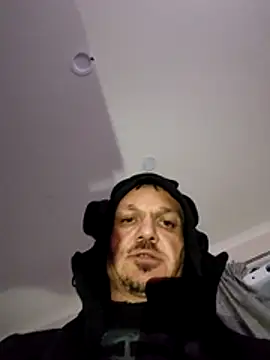 Snapshot of TheTree13 chatting on April 3, 2026, 11:30 am TheTree13 online show from April 3, 2026, 11:30 am