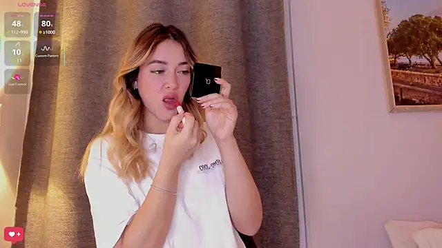 Snapshot of Assh_lee_ chatting on December 4, 2025, 2:26 pm Assh lee online show from December 4, 2025, 2:26 pm