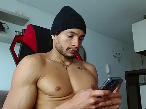 Robyn Miller online show from October 18, 2025, 9:48 pm