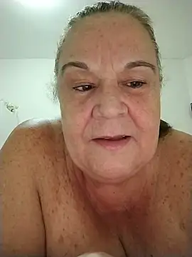 Snapshot of Yaya_Mineira chatting on December 3, 2025, 1:46 am Yaya Mineira online show from December 3, 2025, 1:46 am