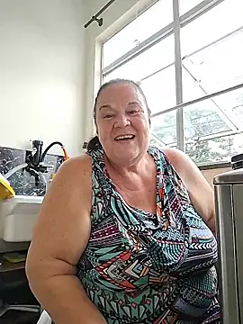 Snapshot of Yaya_Mineira chatting on March 12, 2026, 3:07 pm Yaya Mineira online show from March 12, 2026, 3:07 pm