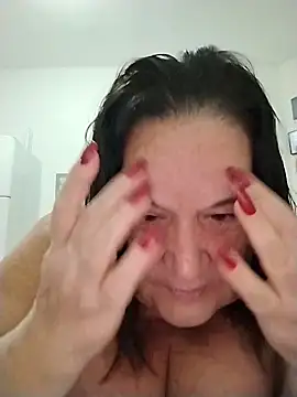 Snapshot of Yaya_Mineira chatting on May 18, 2026, 7:52 pm Yaya Mineira online show from May 18, 2026, 7:52 pm