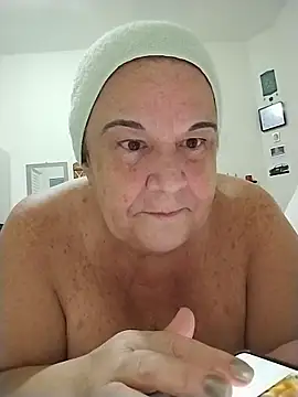 Snapshot of Yaya_Mineira chatting on May 29, 2026, 12:08 am Yaya Mineira online show from May 29, 2026, 12:08 am