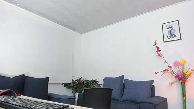 Snapshot of alicia_rouusel chatting on October 22, 2025, 12:33 am alicia rouusel online show from October 22, 2025, 12:33 am