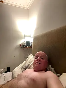 Snapshot of locallad88 chatting on November 11, 2025, 8:20 pm locallad88 online show from November 11, 2025, 8:20 pm