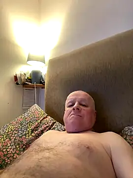 Snapshot of locallad88 chatting on December 4, 2025, 11:24 pm locallad88 online show from December 4, 2025, 11:24 pm