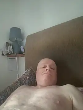 Snapshot of locallad88 chatting on January 18, 2026, 9:13 am locallad88 online show from January 18, 2026, 9:13 am