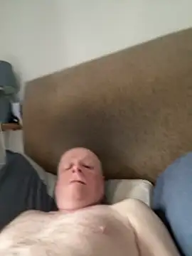 Snapshot of locallad88 chatting on February 20, 2026, 8:38 am locallad88 online show from February 20, 2026, 8:38 am