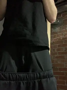 KcCumz19 online show from December 20, 2025, 9:55 pm