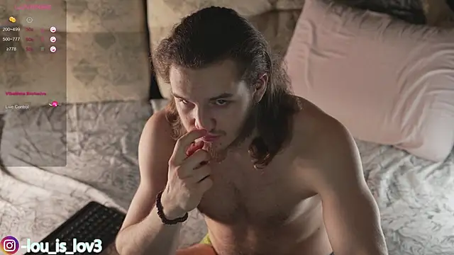 Snapshot of Louis_Karlos chatting on March 11, 2025, 3:02 pm Louis Karlos online show from March 11, 2025, 3:02 pm