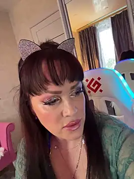 Snapshot of Lolaley2 chatting on February 19, 2026, 6:31 am Lolaley2 online show from February 19, 2026, 6:31 am