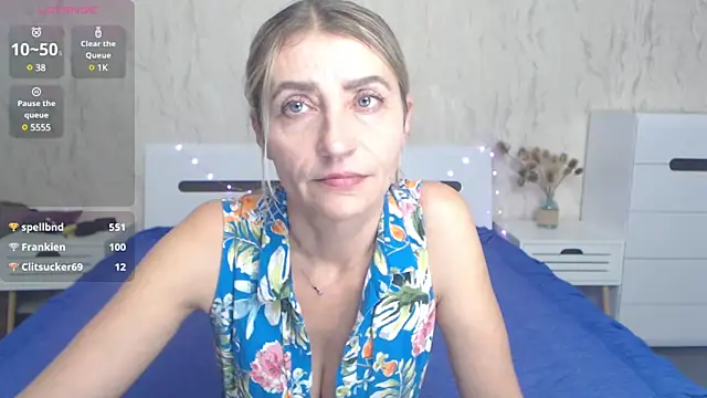 Snapshot of ZoeGrant chatting on December 24, 2024, 10:06 pm ZoeGrant online show from December 24, 2024, 10:06 pm