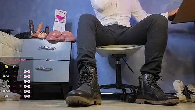 TomLover 12 online show from March 2, 2026, 12:24 am