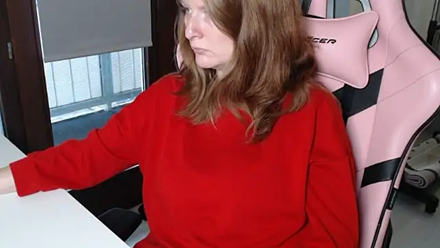 Snapshot of Exotic-Desire chatting on October 6, 2025, 8:12 am Exotic-Desire online show from October 6, 2025, 8:12 am