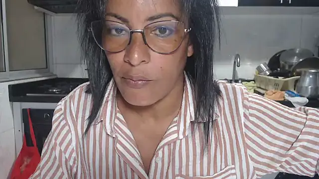 kateleyagrey online show from October 17, 2025, 7:49 pm