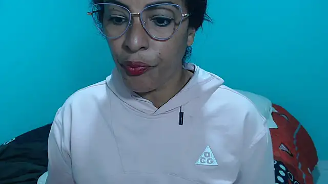 Snapshot of kateleyagrey chatting on February 19, 2026, 7:21 pm kateleyagrey online show from February 19, 2026, 7:21 pm