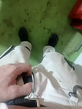 Snapshot of GeilerSchweizer chatting on December 3, 2025, 3:10 pm GeilerSchweizer online show from December 3, 2025, 3:10 pm